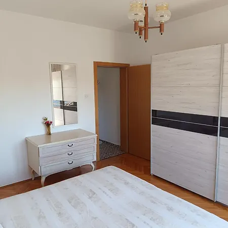 Sandra 1 Apartman